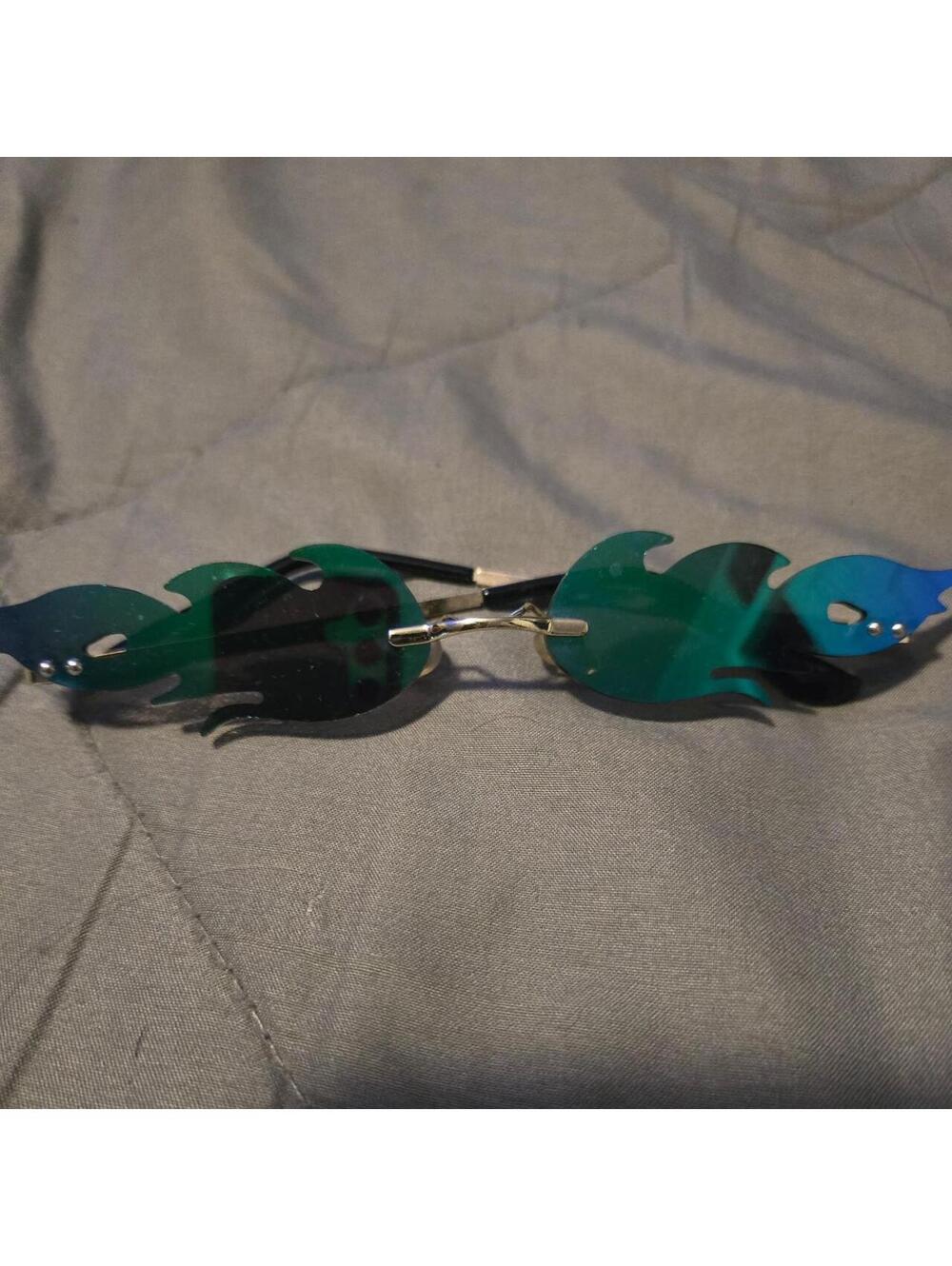 green blue flame glasses (jojo bizarre)